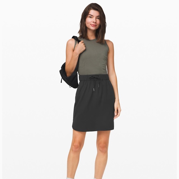 lululemon athletica Dresses & Skirts - Lululemon On The Fly Skirt (Woven)